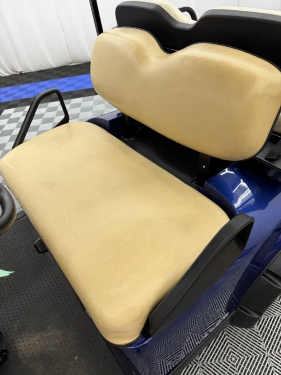2021 E-Z-GO Valor EX1 Gas thumb 3