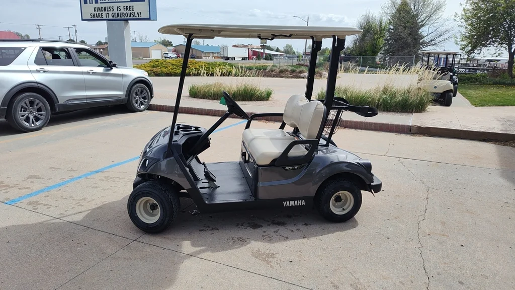 2021 Yamaha QuieTech Golf Car thumb 2