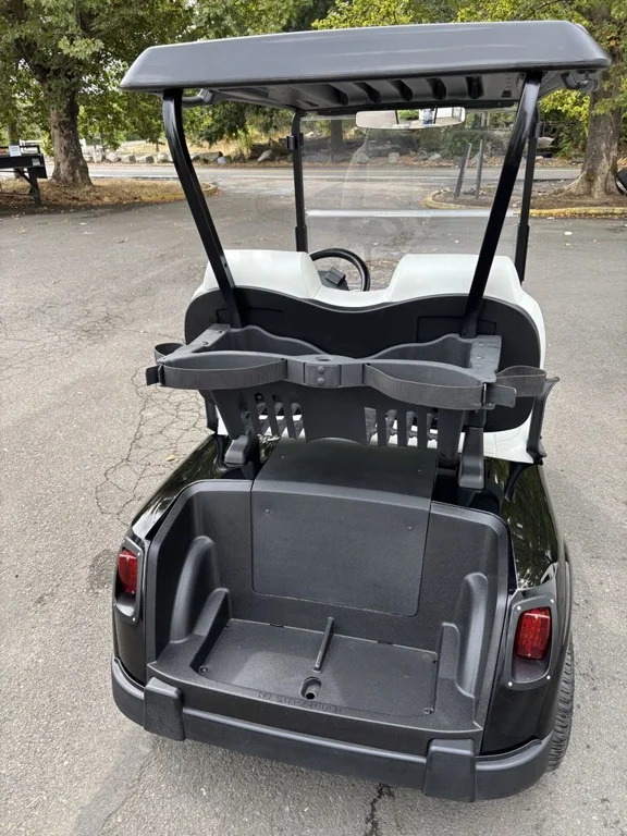 2021 E-Z-GO RXV ELiTE Lithium thumb 3