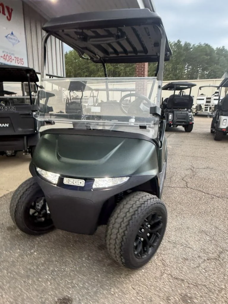 2027 E-Z-GO Valor thumb 3