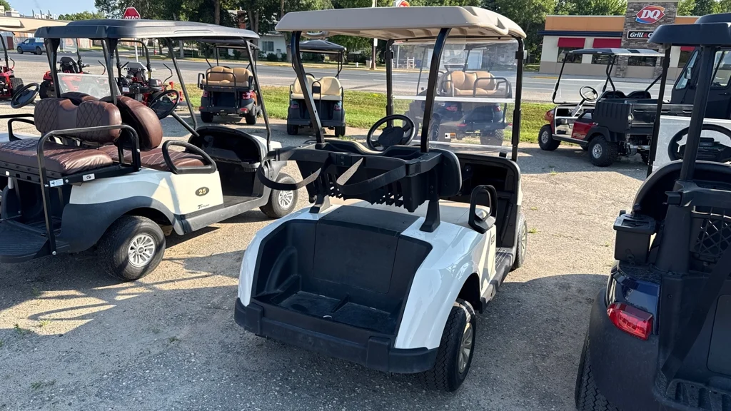 2022 E-Z-GO Freedom EX1 Gas thumb 3