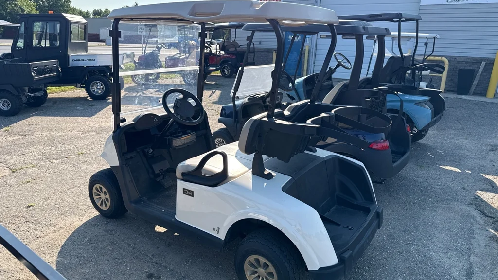 2022 E-Z-GO Freedom EX1 Gas thumb 2