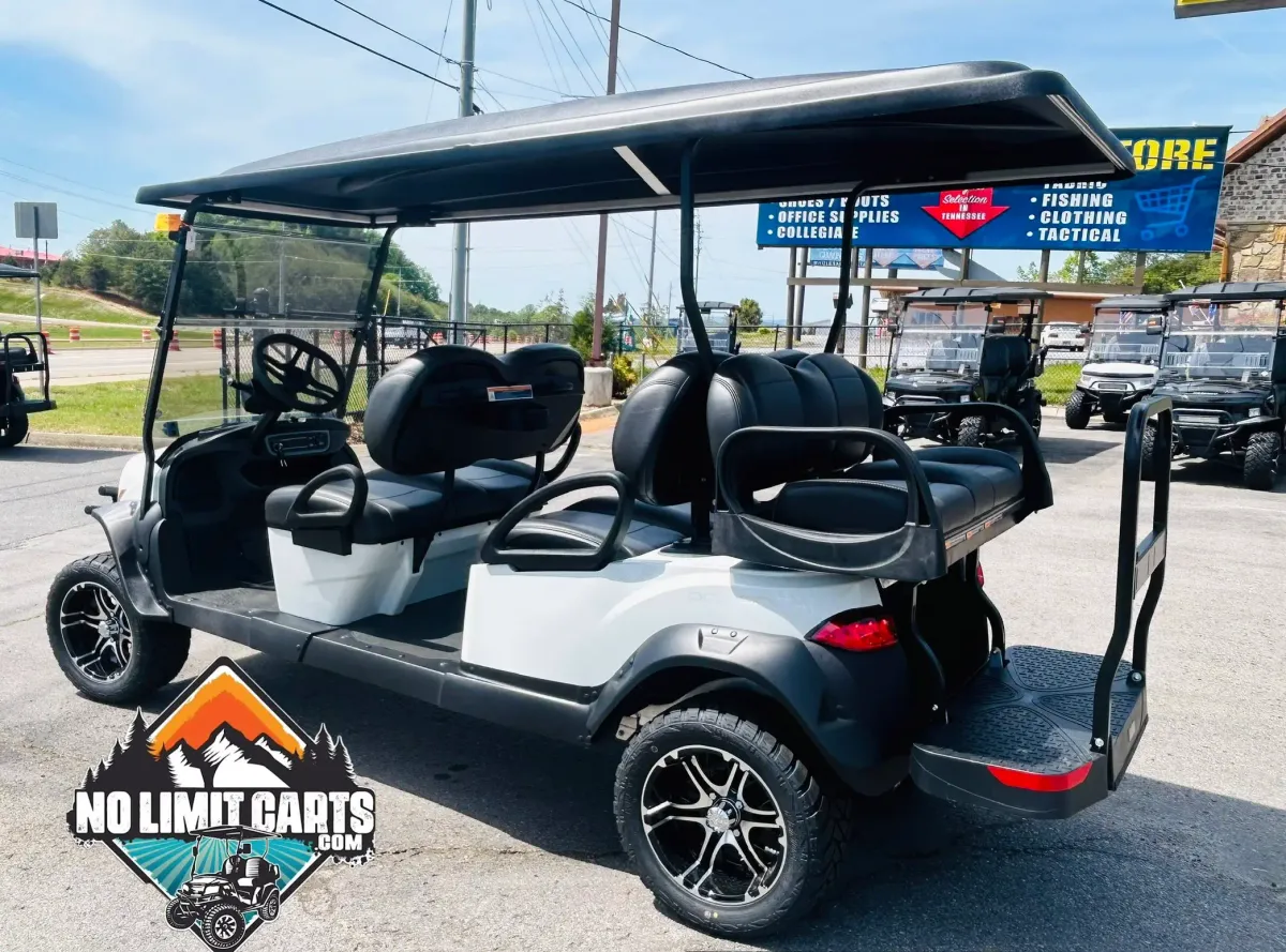 2027 Club Car Onward 6 Passenger thumb 3
