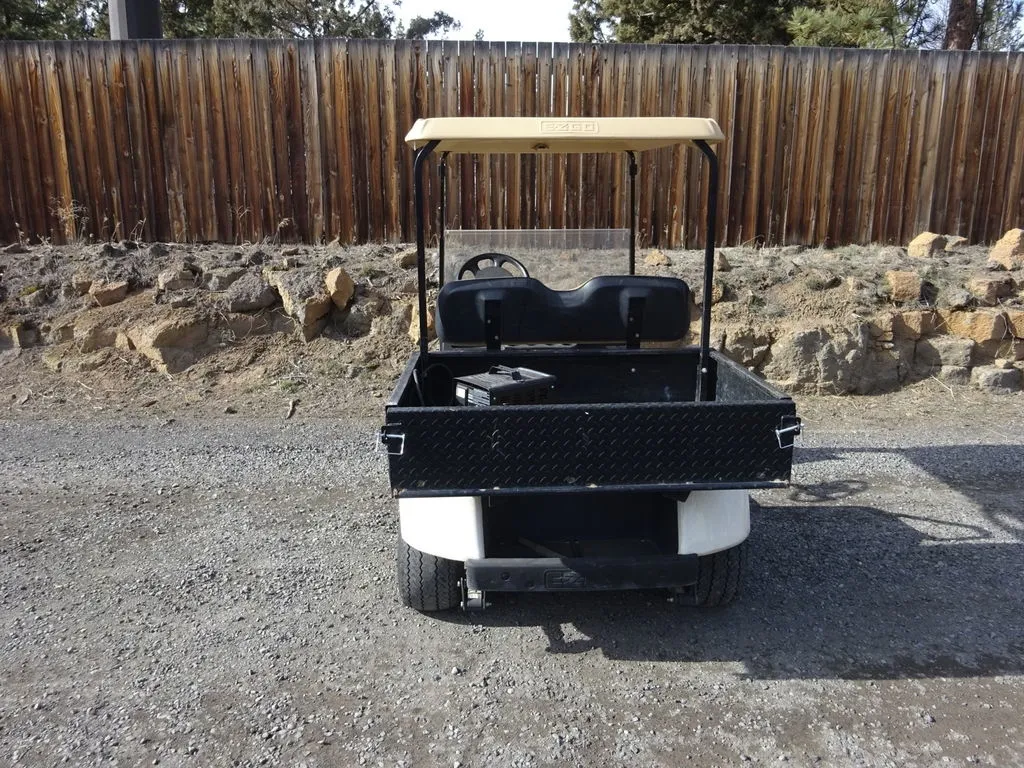 2006 E-Z-GO TXT thumb 3