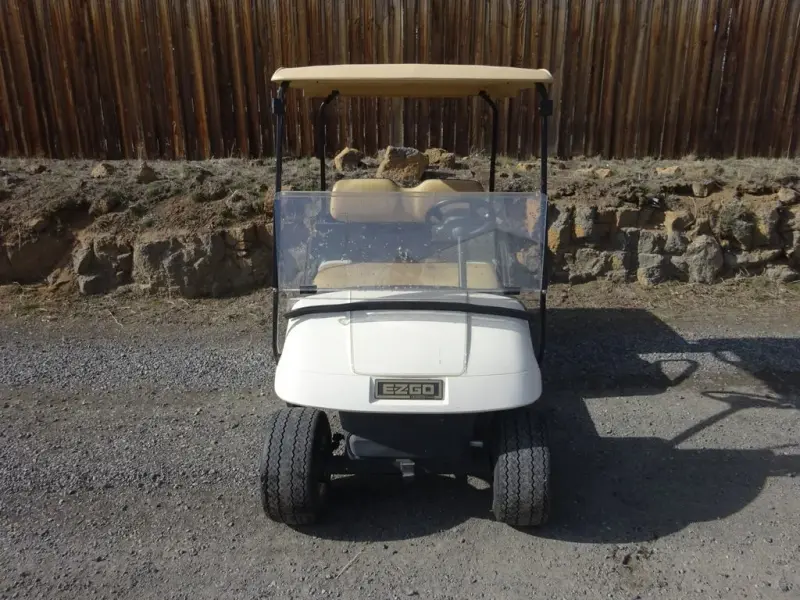 2006 E-Z-GO TXT photo 1