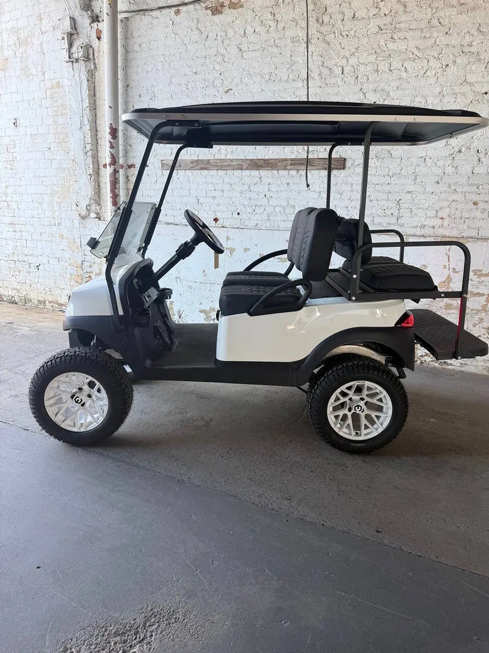 2026 Club Car Tempo Lithium-Ion thumb 3