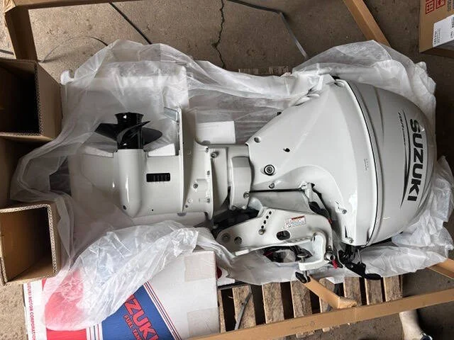 2026 Suzuki Marine Outboards 25hp Tiller Handle and Power T thumb 2