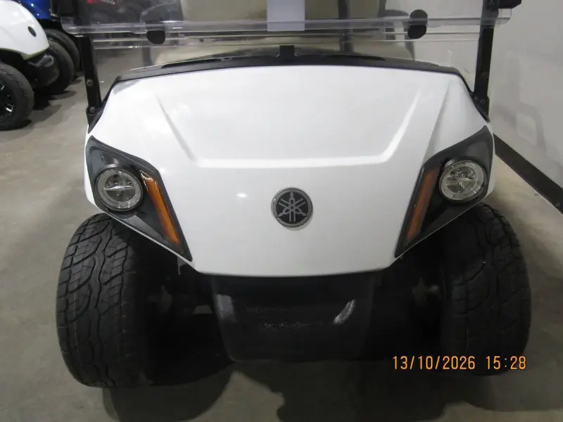 2022 Yamaha Drive Custom 4-Seater golf cart thumb 3