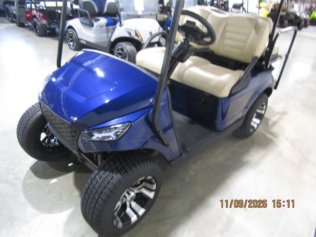 2020 E-Z-GO Storm Electric Custon 4-Seater golf cart thumb 4