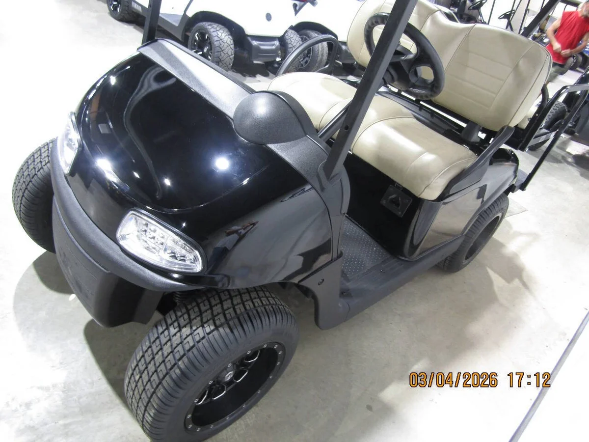 2020 E-Z-GO RXV Custom 4-Seater thumb 4