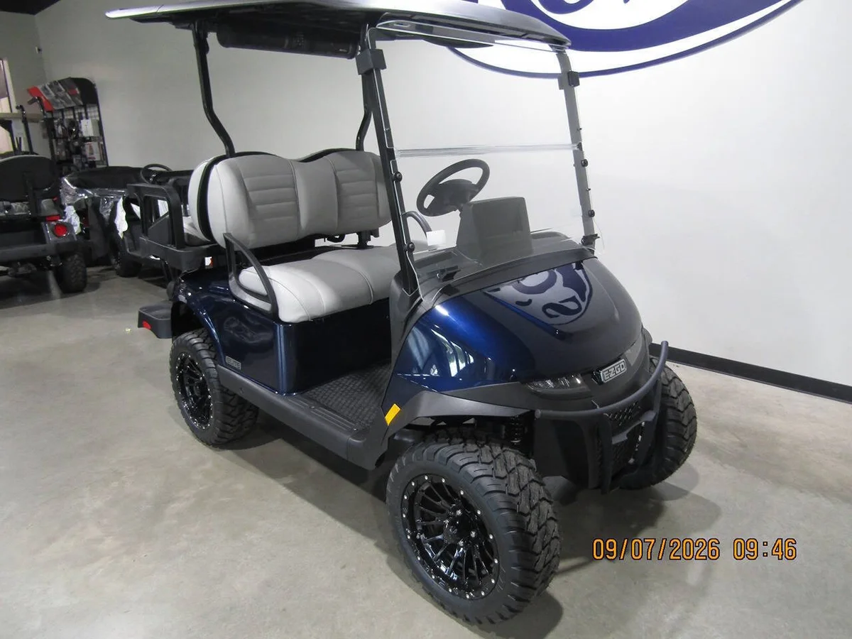 2026 E-Z-GO RXV Custon 4-Seater golf cart thumb 2