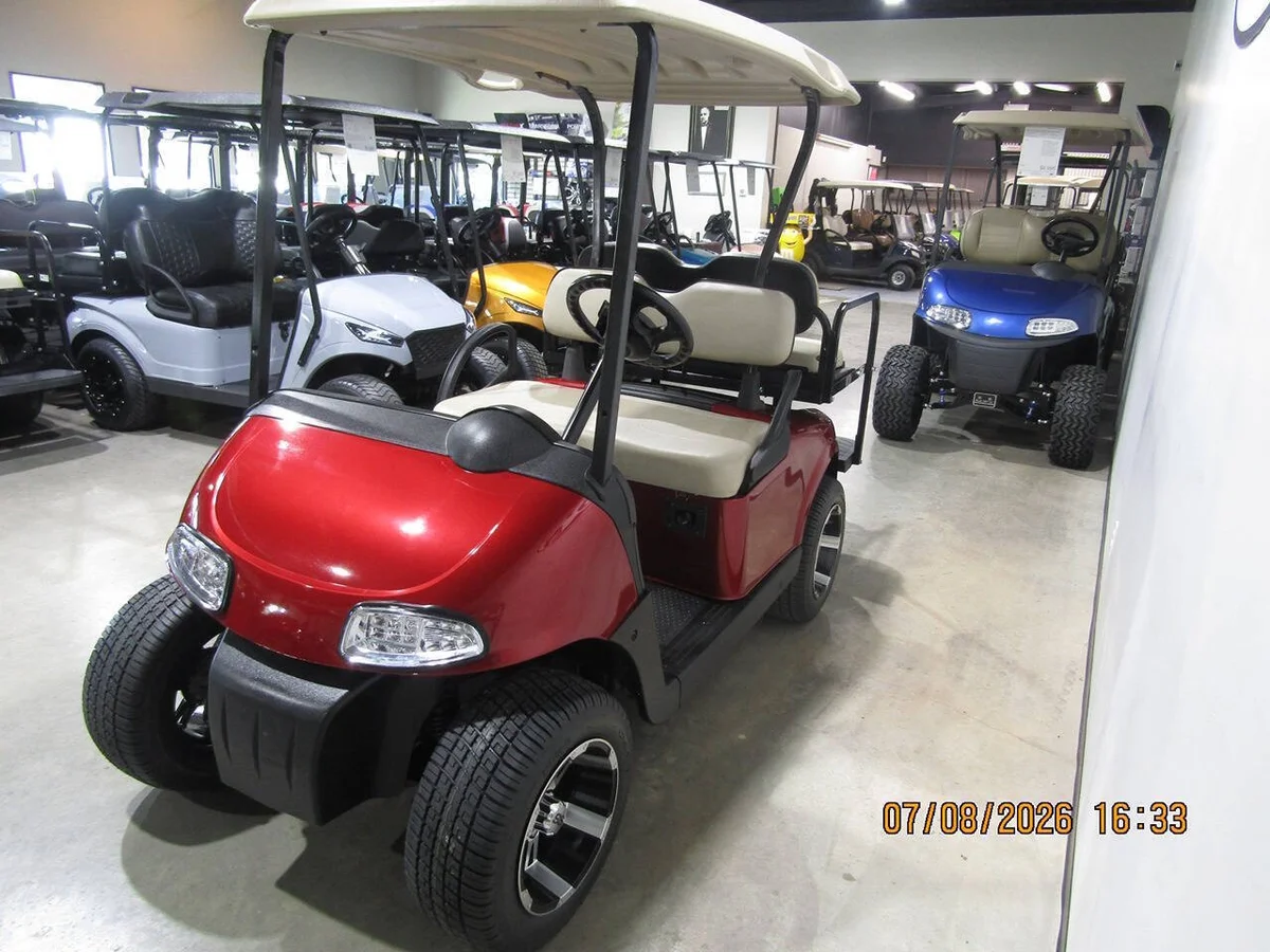 2018 E-Z-GO RXV Custon 4-Seater golf cart thumb 4