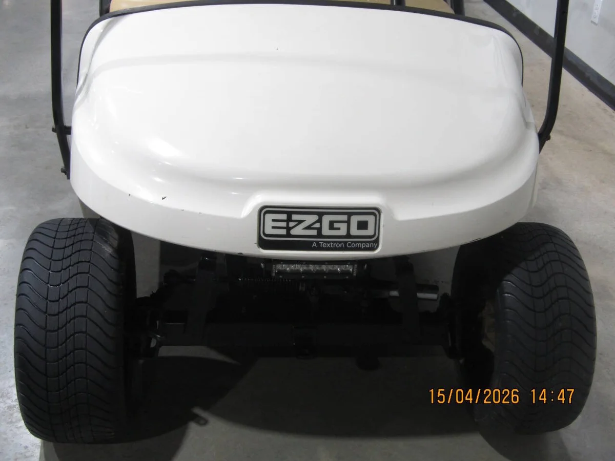 2001 E-Z-GO TXT Custom 4-Seater thumb 3