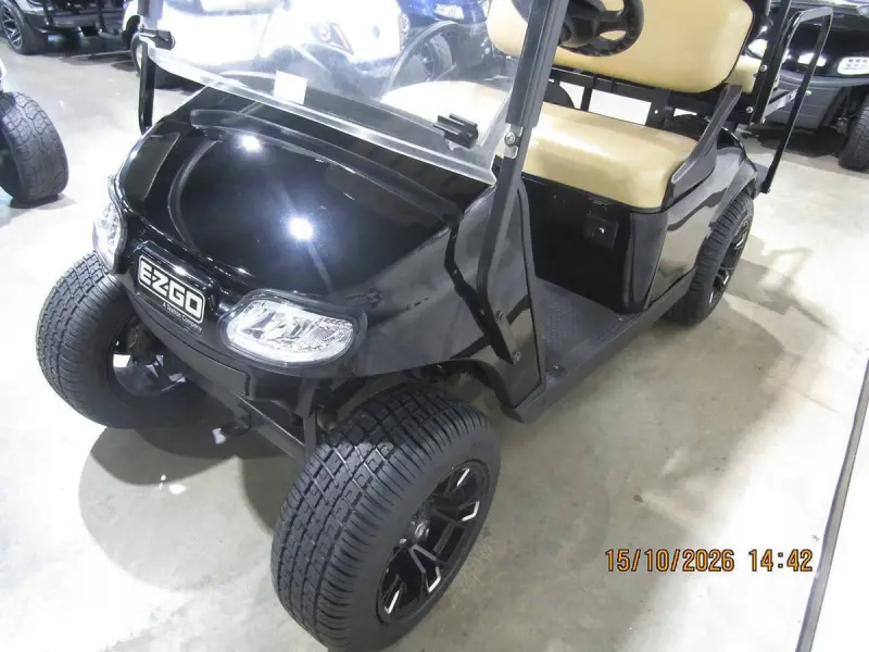 2020 E-Z-GO TXT Custom 4-Seater golf cart thumb 4