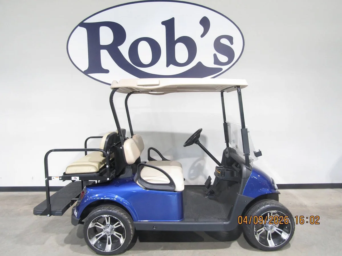 2018 E-Z-GO RXV Custon 2-Seater thumb 3