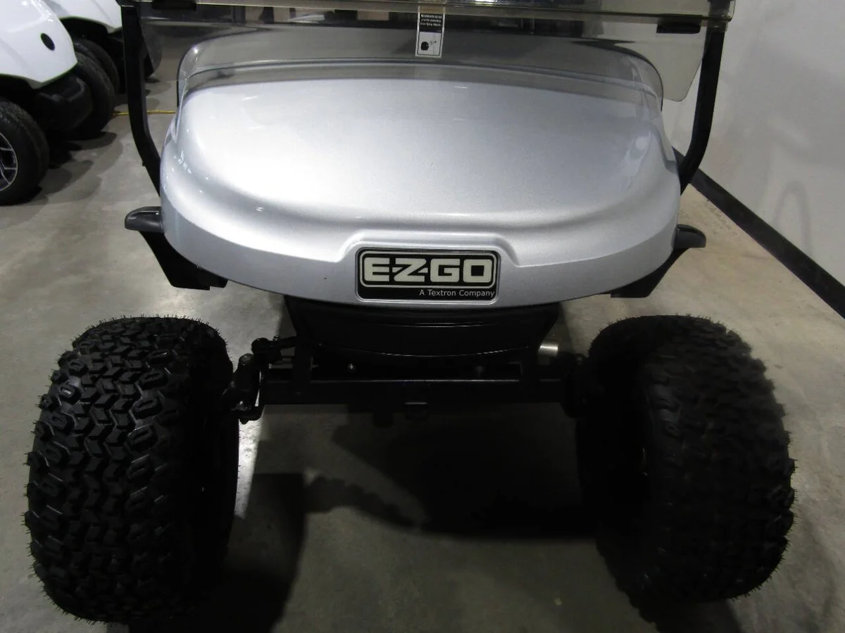 2020 E-Z-GO TXT Lifted 4-Seater thumb 3