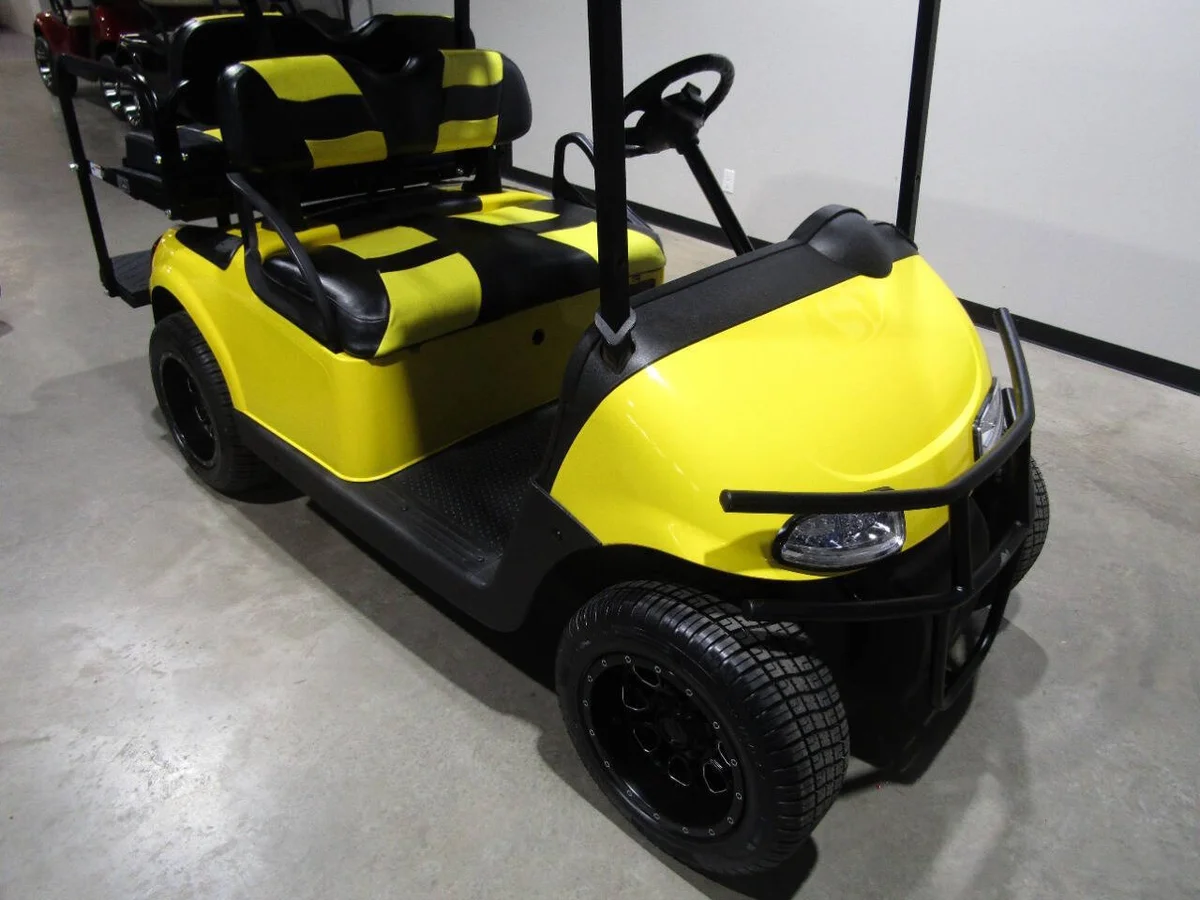 2019 E-Z-GO RXV Custom 4-Seater thumb 2