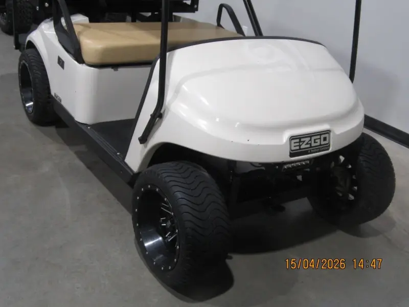 2001 E-Z-GO TXT Custom 4-Seater thumb 2