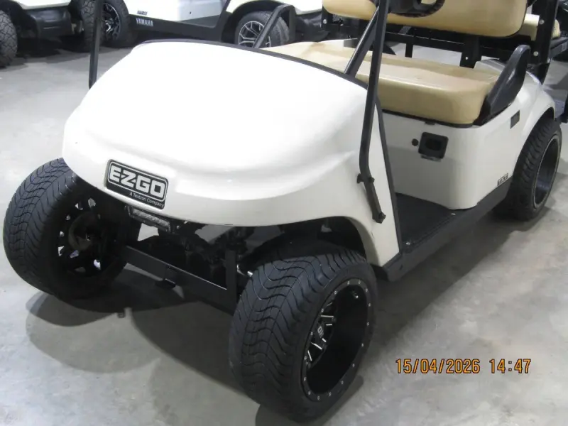 2001 E-Z-GO TXT Custom 4-Seater thumb 4