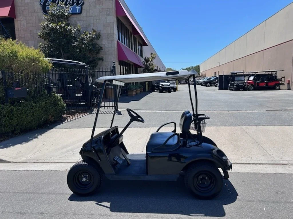 2022 E-Z-GO Valor 48V Electric thumb 3