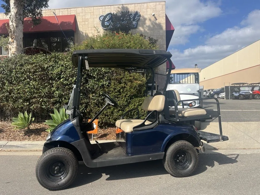 2022 E-Z-GO Freedom thumb 3