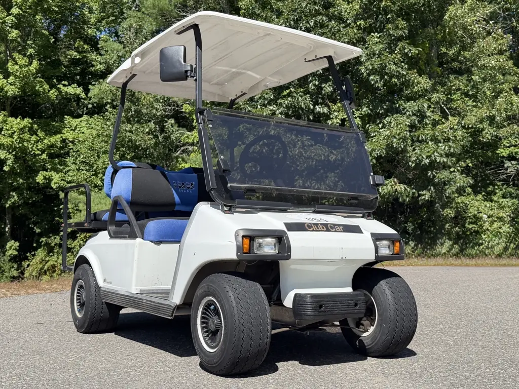 2011 Club Car DS thumb 2