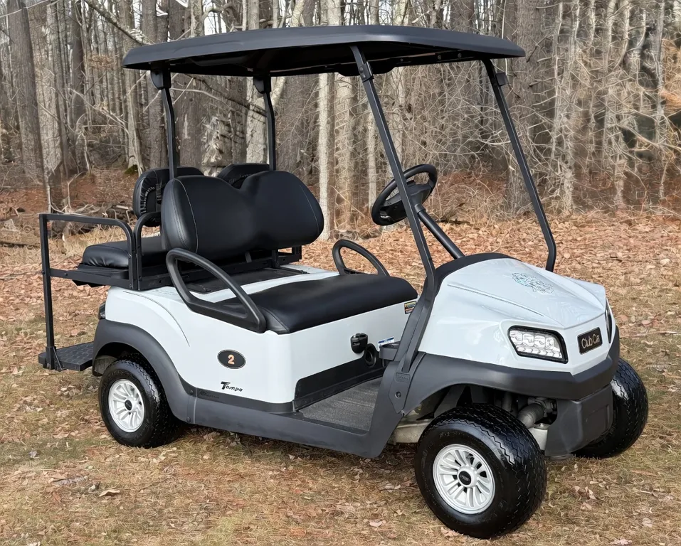 2021 Club Car End of Summer Special! 1 yr warranty-Like NEW Club thumb 2