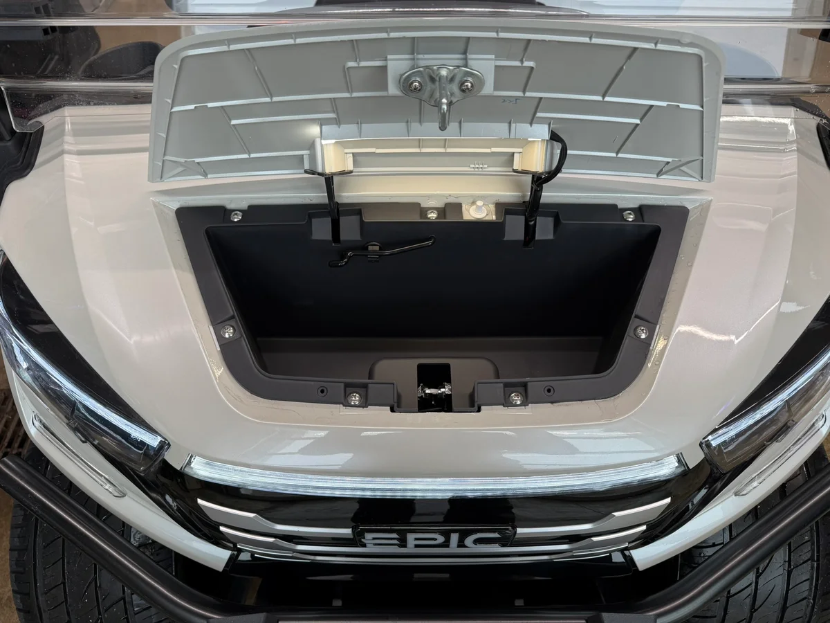 2026 Epic Carts E60FX Metallic Pearl White thumb 3