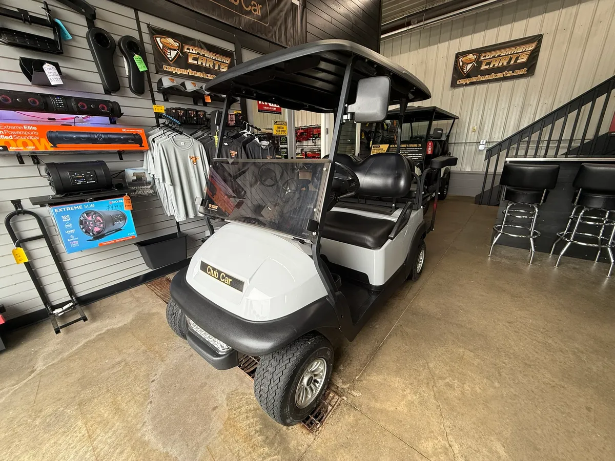 2018 Club Car Precedent Gas photo 1