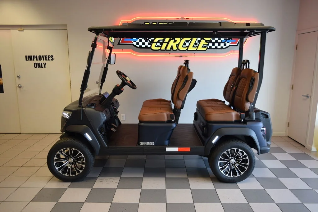 2026 Voyager Electric Vehicles Commander 4P-Non Lifted thumb 1
