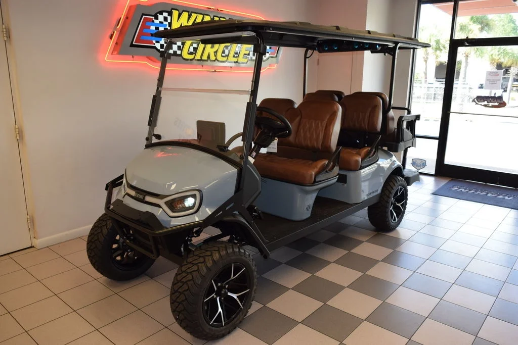 2027 E-Z-GO Express thumb 2