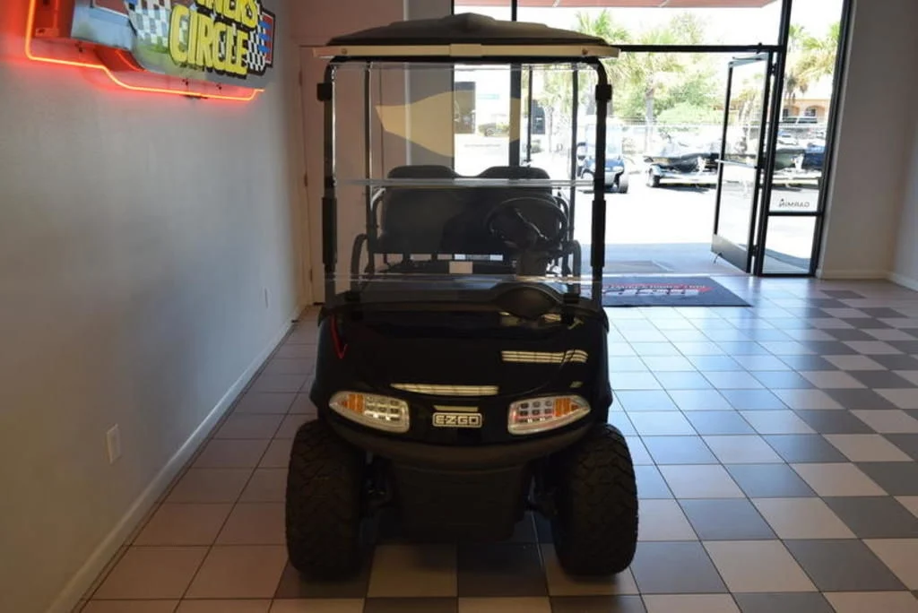 2019 E-Z-GO Freedom ELiTE Lithium thumb 3