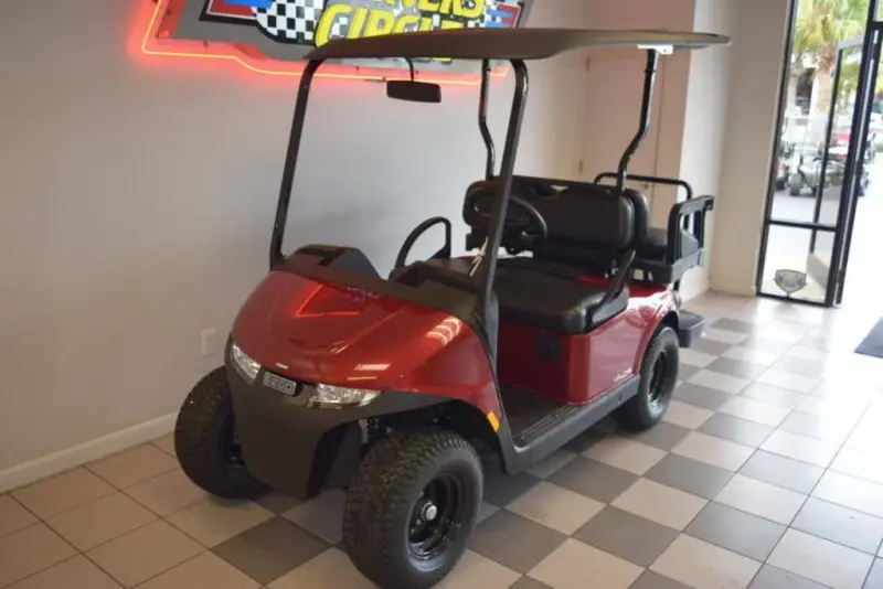 2024 E-Z-GO Valor thumb 2