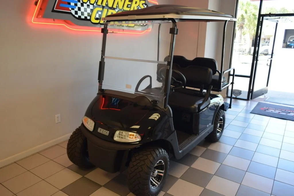 2019 E-Z-GO Freedom ELiTE Lithium thumb 2