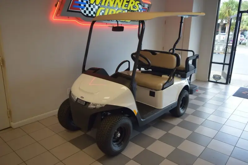 2024 E-Z-GO Valor thumb 2