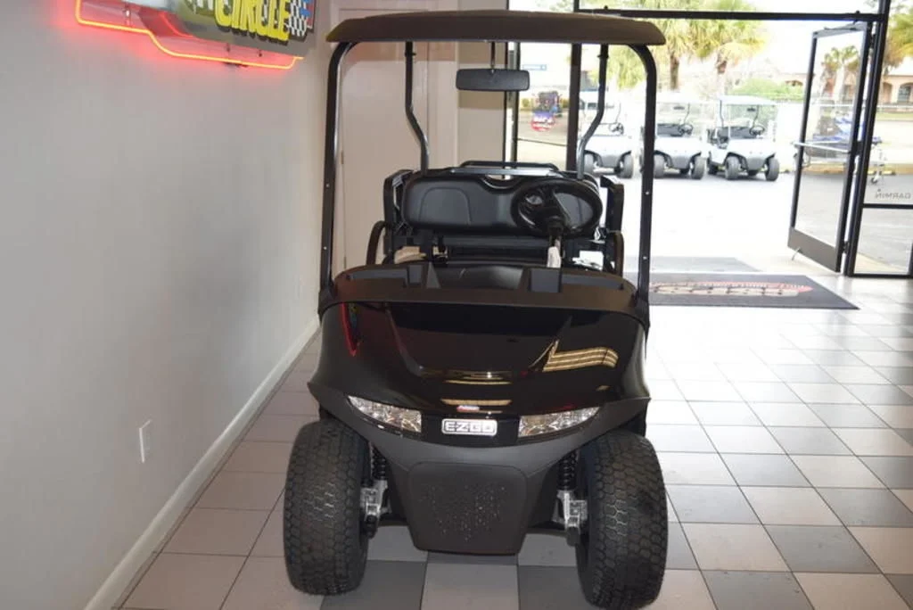2024 E-Z-GO Valor thumb 3