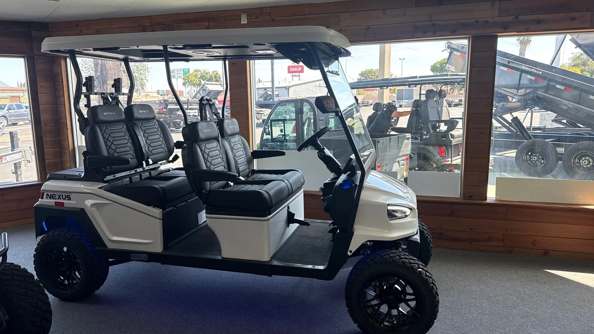 2027 Bintelli NEW GEN 2 NEXUS 4 PF 4 SEATER FACING FORWARD GEN 2 NEXUS 4 PF 4 SEATER FACING FORWARD thumb 3