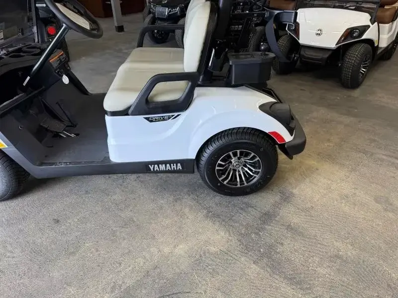 2025 Yamaha Golf Cars Drive 2 EFI thumb 4