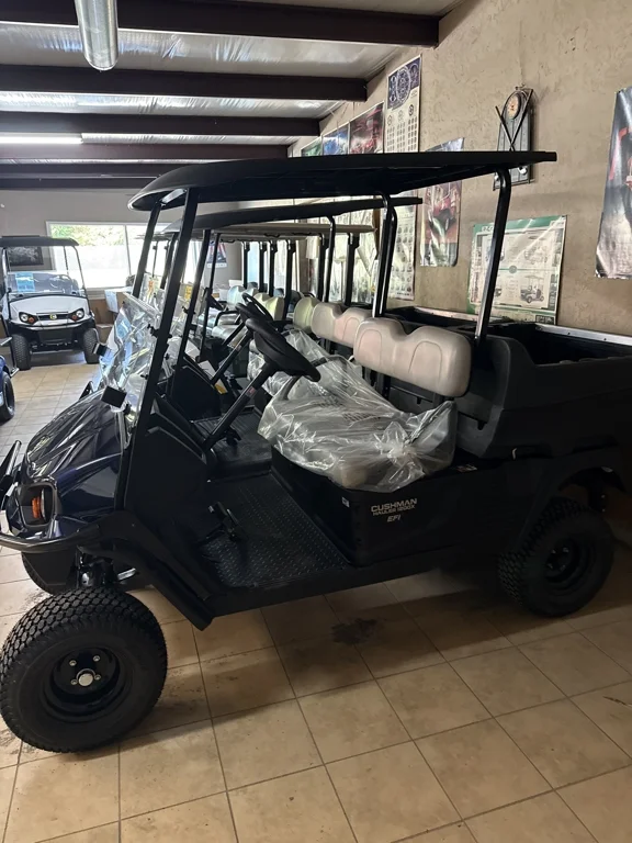 2027 Cushman Hauler 1200X thumb 3
