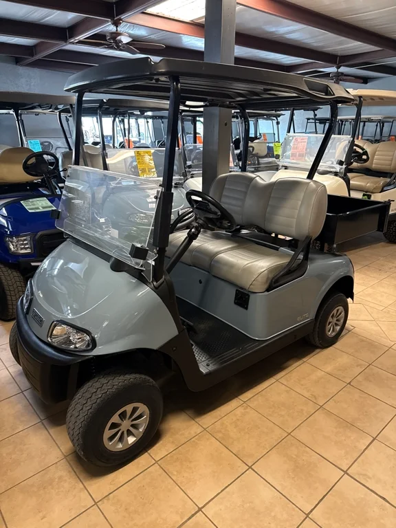 2022 E-Z-GO RXV photo 1