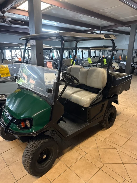 2023 E-Z-GO CUSHMAN HAULER 800X photo 1