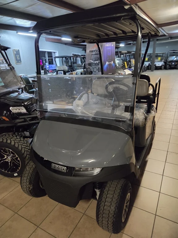 2026 E-Z-GO RXV photo 1
