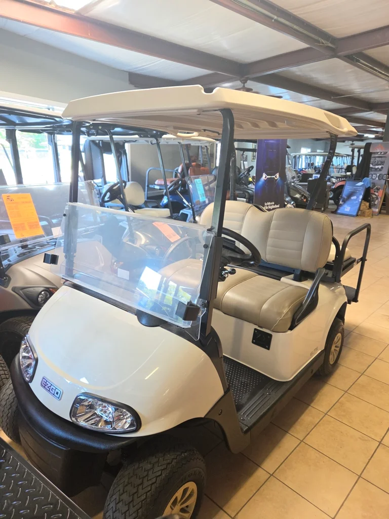 2023 E-Z-GO RXV thumb 1