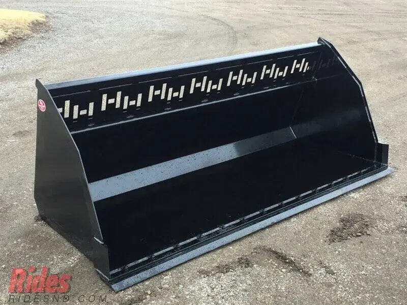 1900 HH Fab Skidsteer SNOW BUCKETS AND PUSHERS photo 1