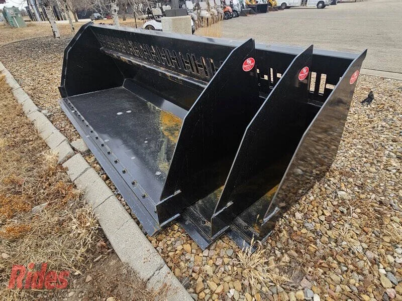 1900 HH Fab Skidsteer SNOW BUCKETS AND PUSHERS thumb 4