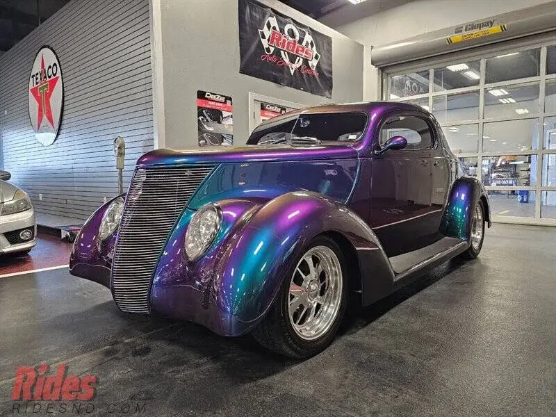 1937 Ford Coupe photo 1