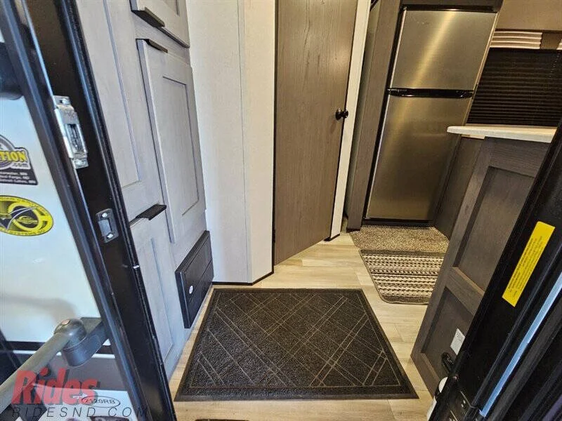 2021 CRRV CAMPER TRAVEL TRAILER thumb 4