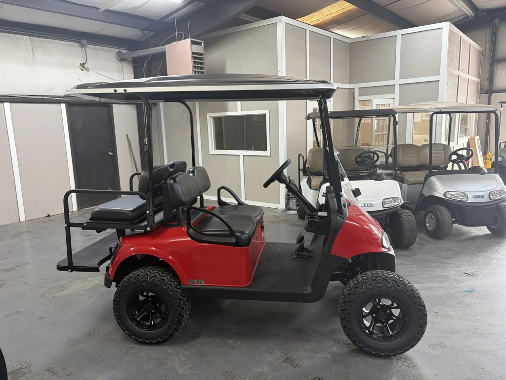 2021 E-Z-GO RXV thumb 2