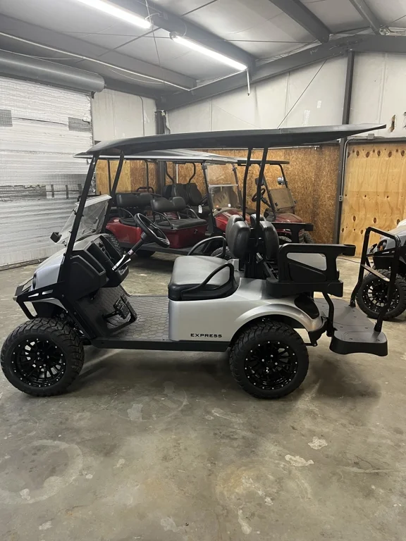 2025 E-Z-GO S4 GAS thumb 2