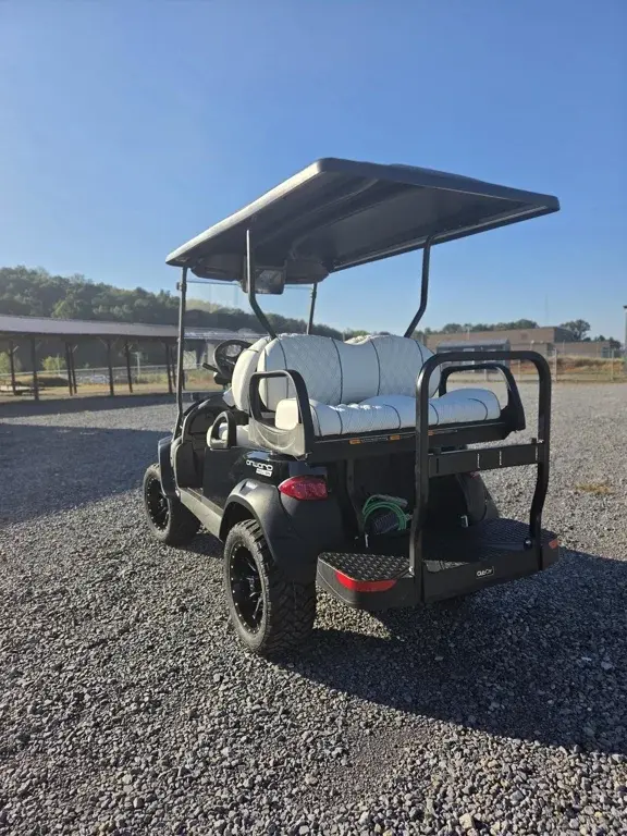 2027 Club Car Onward thumb 3